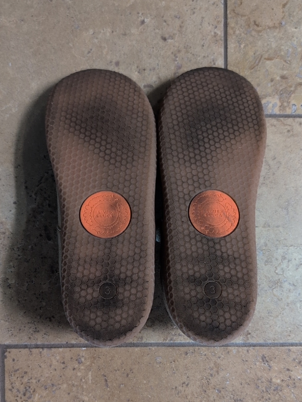 Livie and Luca girl Mary Jane shoes. Gold. Size 3Y. - Picture 7 of 8